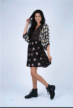 90’s vibe mini dress // adjustable waist