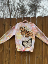 BUTTERFLY upcycled Sweatshirt // tie dye peach // medium