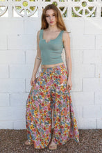 25T06-A855 TIERED WIDE LEG FLORAL PRINTED PANTS SMOCKED WAIS: S