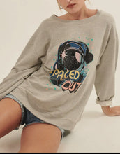 SPACED OUT // graphic sweatshirtT