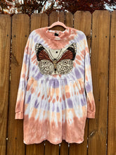 BUTTERFLY upcycled Sweatshirt // tie dye   // medium dress pockets