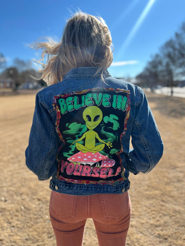 UPCYCLED JACKET  // medium handmade // Alien