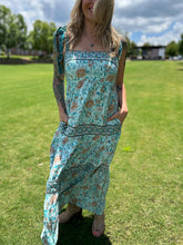 FORGET ME NOT ribbon tie // maxi dress