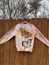 BUTTERFLY upcycled Sweatshirt // tie dye peach // medium