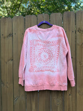 DOILY BLEACH upcycled Sweatshirt // V neck / large coral