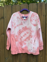 DOILY BLEACH upcycled Sweatshirt // V neck / large coral