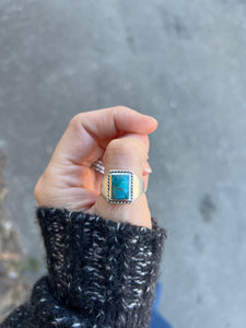 Vintage Size 11 sterling turquoise ring