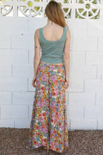 25T06-A855 TIERED WIDE LEG FLORAL PRINTED PANTS SMOCKED WAIS: S